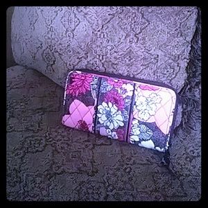 Vera Bradley wallet never worn